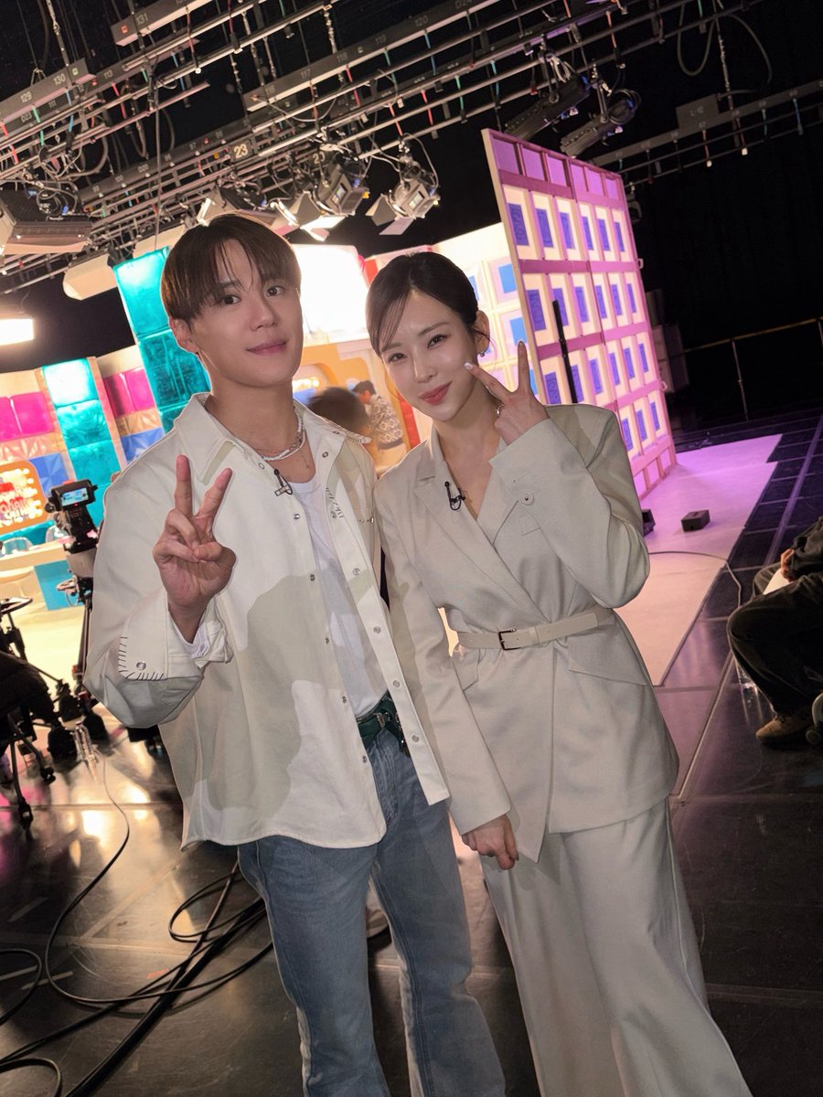 오늘 오후 10시 30분 🕥

팜트리 단짝이 우리에게 온다는 말은 너무 수동적이다
우리가 #김준수 #정선아 에게 간다 🏃🏃‍♀️💨

𝗦𝗨𝗣𝗘𝗥 𝗦𝗧𝗔𝗥 두 사람의 달달한 본업 모먼트!
단짠 케미 폭발하는 #라디오스타 만나요 제발🙌🏻

📺MBC <라디오스타> 
📆2026.01.28(수) 10:30 PM

#KIMJUNSU #JeongSunAh