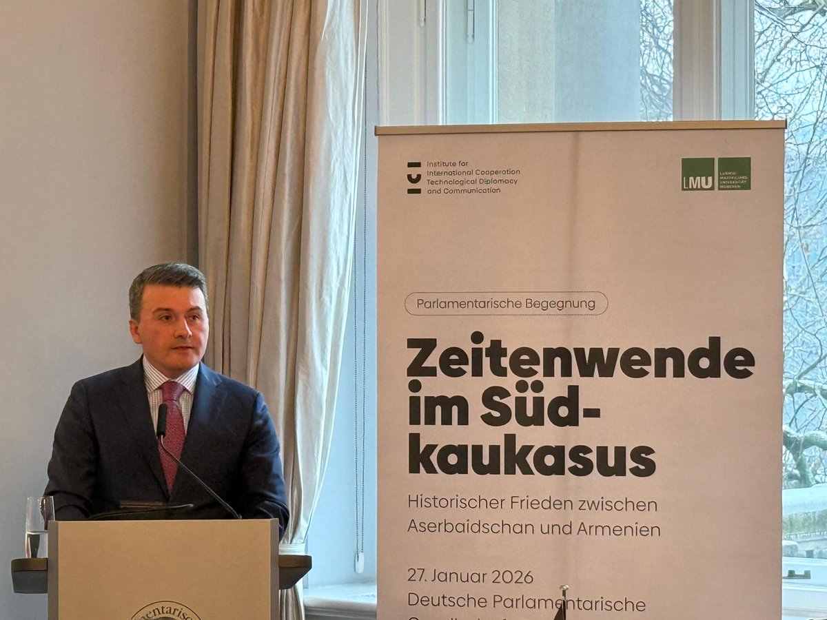 AzEmbGermany's tweet image. Berlində “Azərbaycan və Ermənistan arasında tarixi sülh” mövzusunda geniş tədbir keçirilib

Almaniya xarici işlər naziri tədbirdə çıxış edib

Yanvarın 27-də Berlində Bundestaq yanında fəaliyyət göstərən nüfuzlu Alman Parlament Cəmiyyətində “Cənubi Qafqazda dönüş nöqtəsi:…