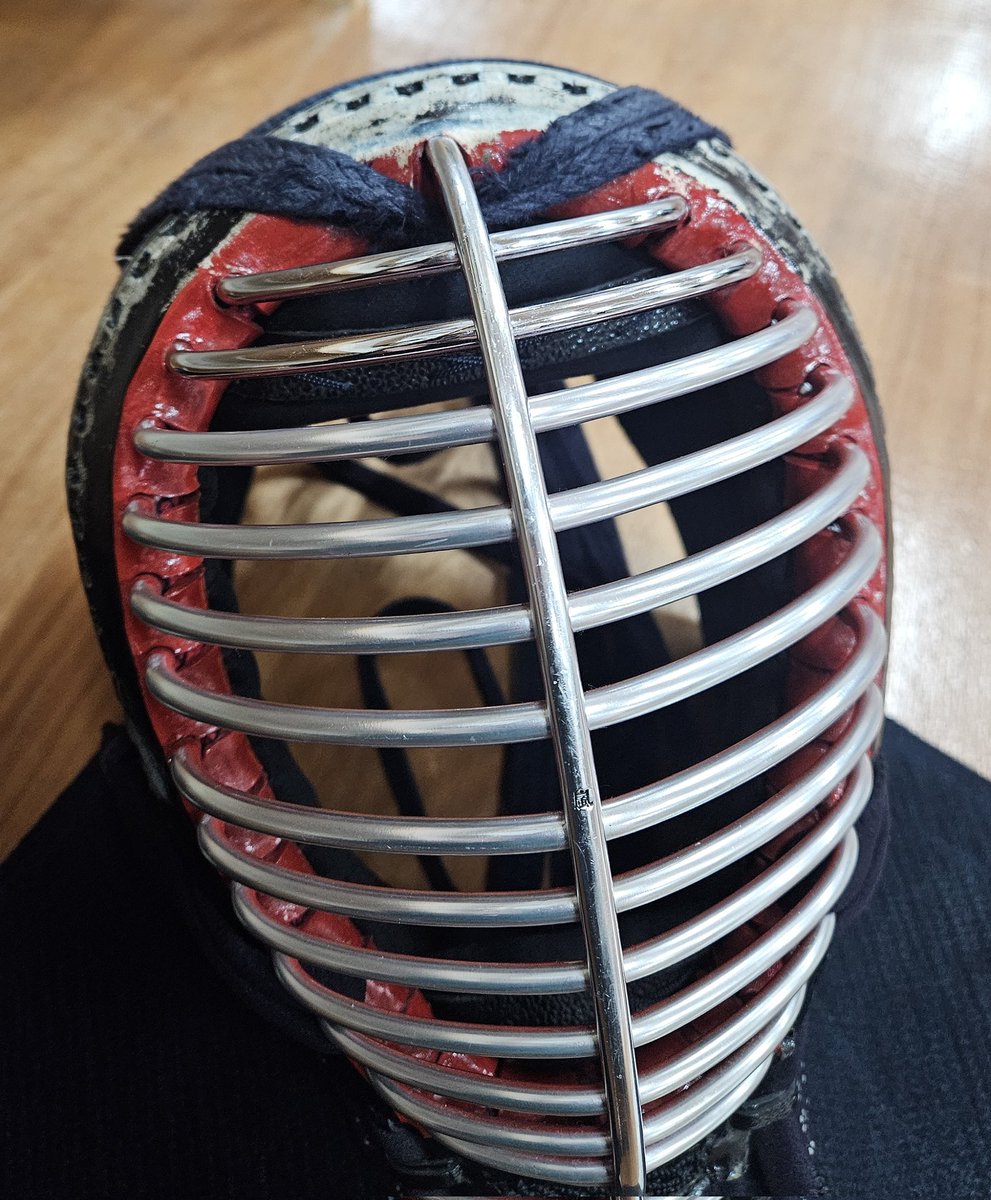 이세빈 검도복 상하의로 내면 진짜 ..... 😬

세트로 주세요
요판있는거로 주세요.
이참에 가구쪽에 호구놔두고 그럼 될거가틈
줘.요.

제 호면인데요
디게 맨들맨들하죠
이따 저녁에 죽도도 찍을까싶기도
(와중에 죽도집 사야하나싶음)