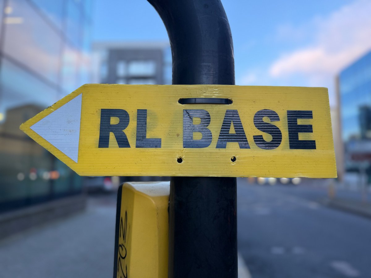 bristol_filming's tweet image. Happy Prince filming series two of Rivals for Disney+ in the former Lloyds Bank building on Bristol Harbourside - Wednesday, 28th January, 2026 #bristol #filming #crewloc