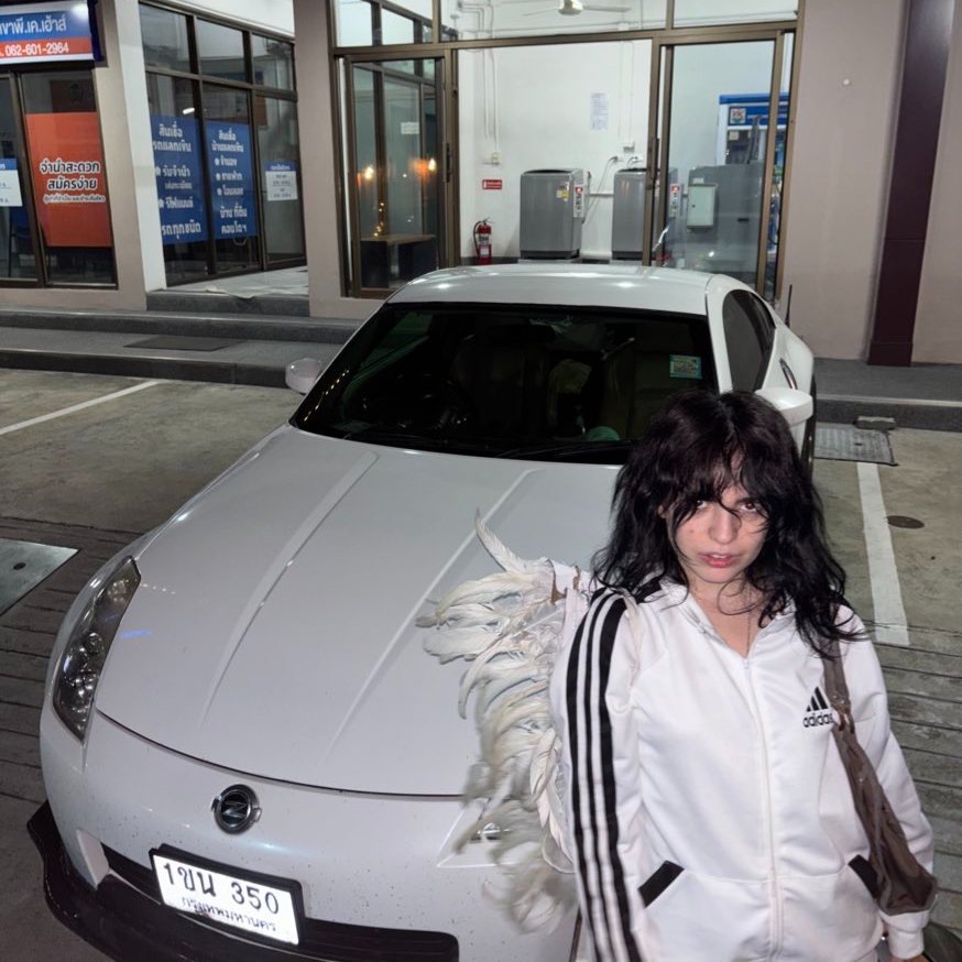 Nelli ༻ tweet media