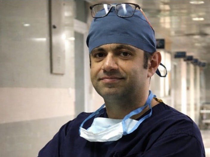 Gildajzh's tweet photo. Doctors are being arrested for saving lives.

•Dr. Alireza Golchini , ageneral surgeon in Qazvin, faces possible execution for posting an instagram  story offering free medical help.

Please speak up for them😔 https://t.co/6VoUPDs3ZV