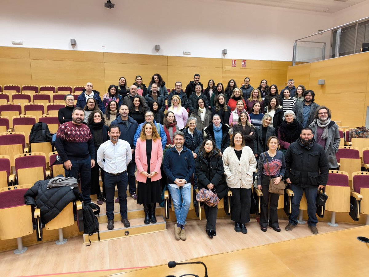 ABENZOAR_ tweet media