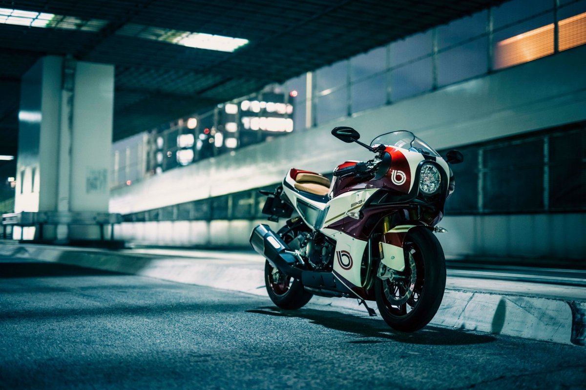 bimota_JP's tweet photo. 【パワーとスムーズさが完璧に調和したマシン~KB4】
1,043㎤直列4気筒エンジンは滑らかなスロットルレスポンスと圧倒的なパワーを発揮し、心を奪われる走りのために、あらゆるコーナーでテクノロジーと感性を融合します。
#bimota #ビモータ #KB4 https://t.co/5voP3uKRI7