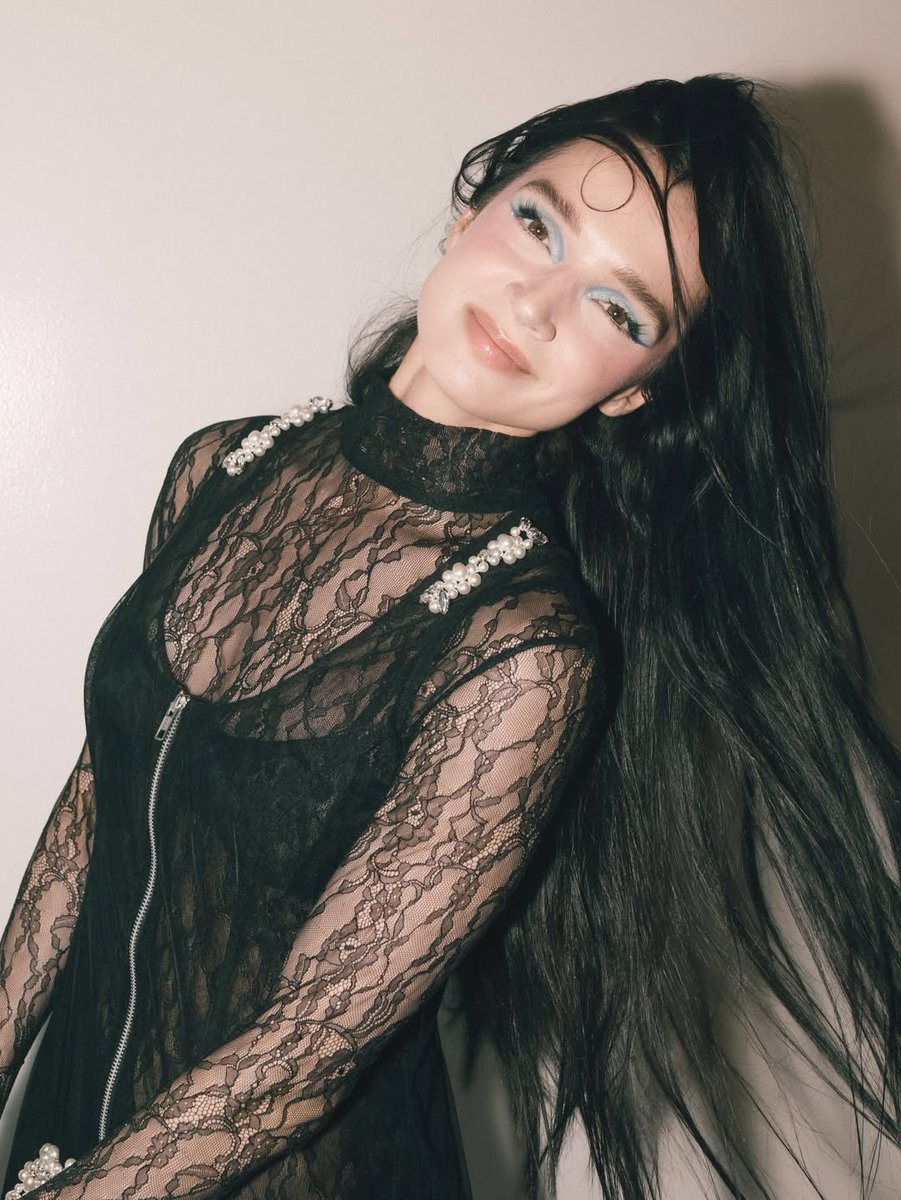 ani • bad omens 03.06!! tweet media