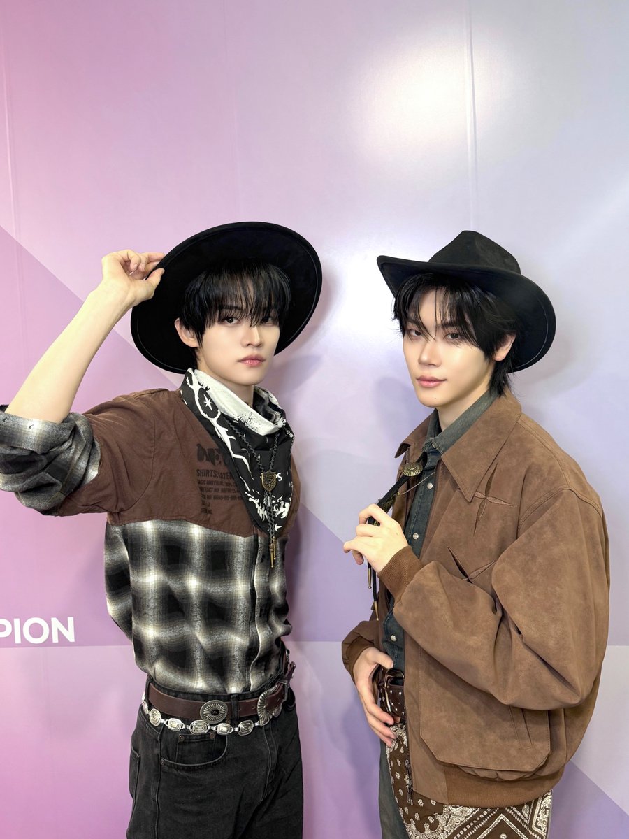 CLOSE YOUR EYES クルユア クロユア 団サ 団体サイン会6/13 CLOSE YOUR EYES クルユア クロユア 団サ 団体サイン会6/13 NEWS