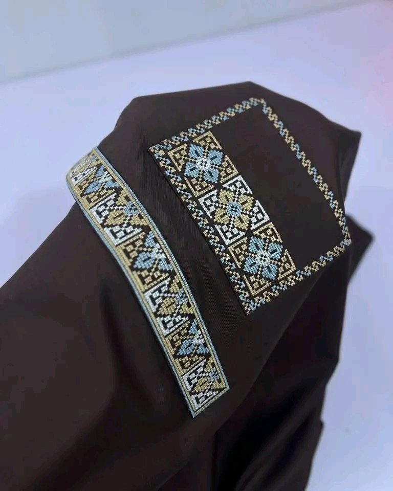 clothing_e33251's tweet photo. Style isn’t just what you wear — it’s how you wear it 😎✨
Kaftan season is ON!
Clean cuts, sharp looks, and perfect fit for kings who move with quiet confidence.
DM to order yours or rock one that speaks class 🔥
#emmyclothings #KaftanVibes #NativeSwag #StyleWithPurpose https://t.co/DWHg5OiGF4