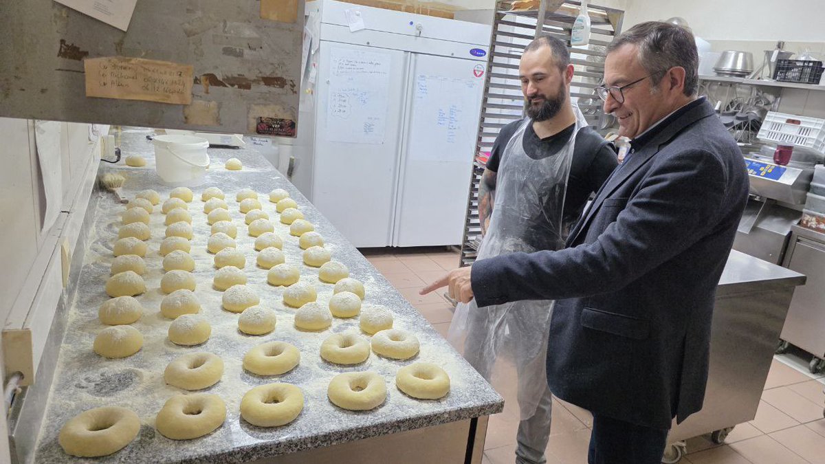 Félicitations à Bruno Pereira, installé à <a href="/Castelginest31/">Mairie Castelginest</a>, vainqueur du 1er prix de la brioche des rois au concours 2026 de l'Union des artisans boulangers pâtissiers. Sa couronne arômes citron, orange, vanille et rhum est un régal ! Un talent de plus dans le  #Nordtoulousain !