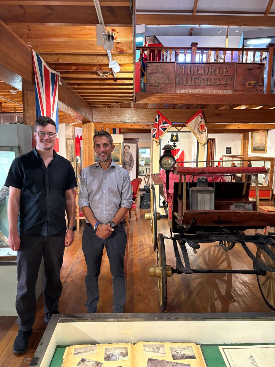 ItalyinCapeTown's tweet photo. Si è conclusa la missione del Console Giulio Mignacca a #SaintHelena, segnando la prima visita di un rappresentante diplomatico italiano sull’isola. Molte grazie a @StHelenaGovt per la calda accoglienza. https://t.co/ycTpBbs48B
