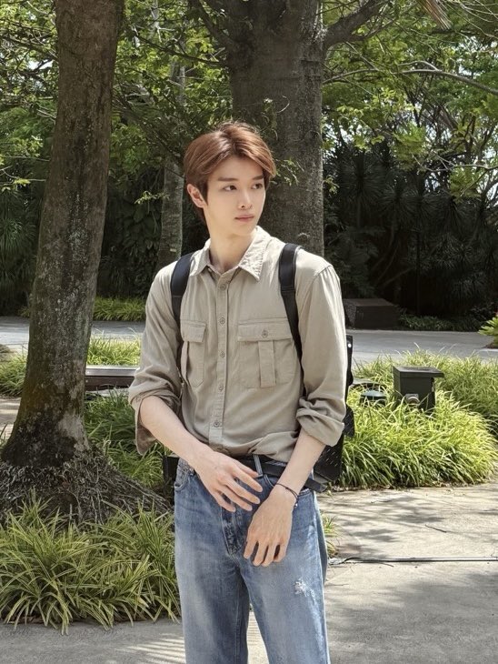 mjmndss's tweet image. เลิกงาน แวะกินข้าวไอค่อนสยาม