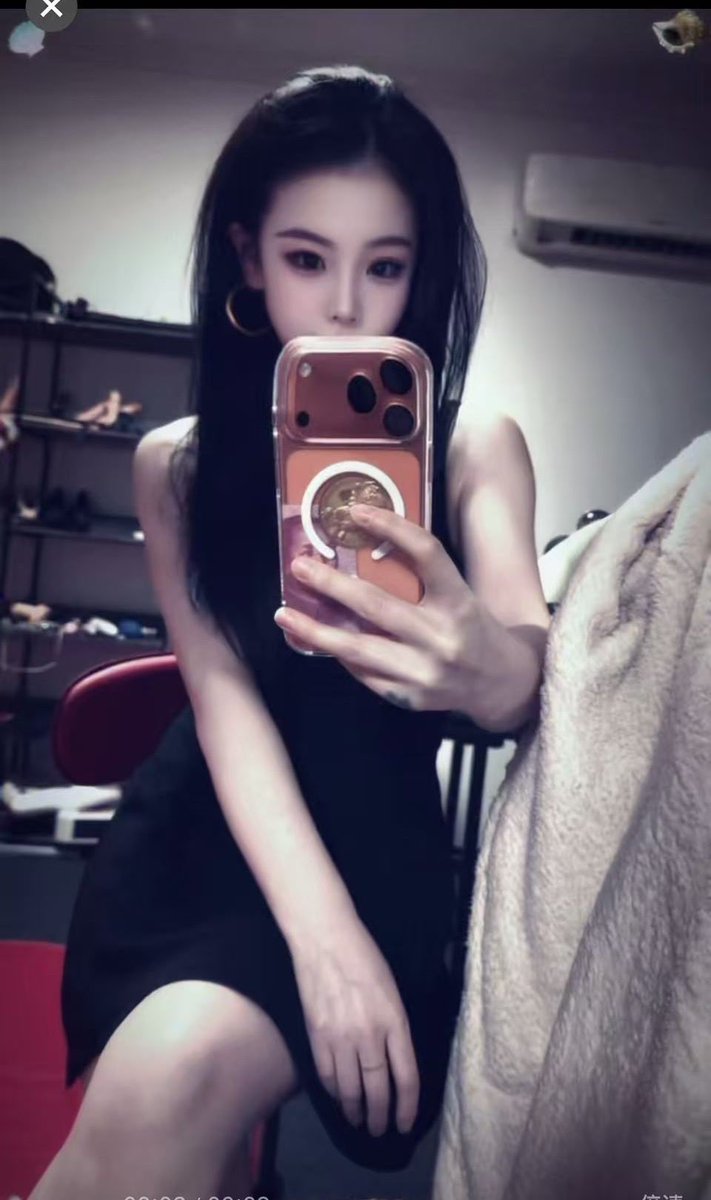 SerinkayaTask's tweet photo. #口水 #狗奴舔脚 #踩踏羞辱 #圣水调教 #sp #插马眼 #四爱 #女王 沈阳千黛职业女王咨询电话13236639617报备推特 https://t.co/f4B3NjEwsC