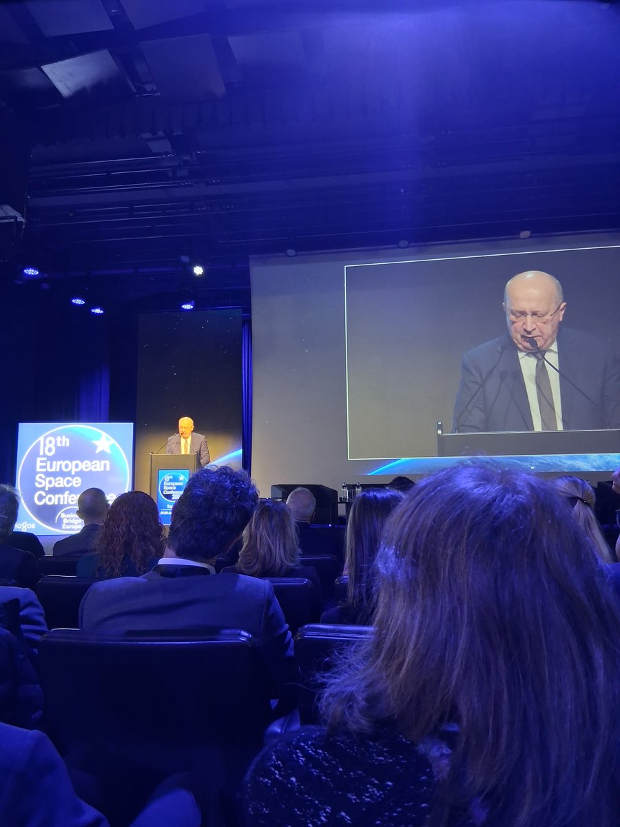 GifasOfficiel's tweet photo. Le GIFAS répond présent à l'#EuropeanSpaceConference. 🇪🇺🛰️
À cette occasion et à l’initiative du #GIFAS et du #BDLI, les associations spatiales européennes se sont réunies pour échanger sur les enjeux du secteur : EU Space Act – MFF for Space – Industrial policy. #Espace #Space https://t.co/pWjxBsydTk