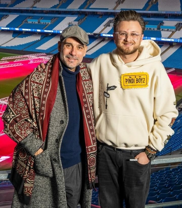 My man #Hamzabhatti living the dream😳🔥
Representing Pakistan infront of #pep