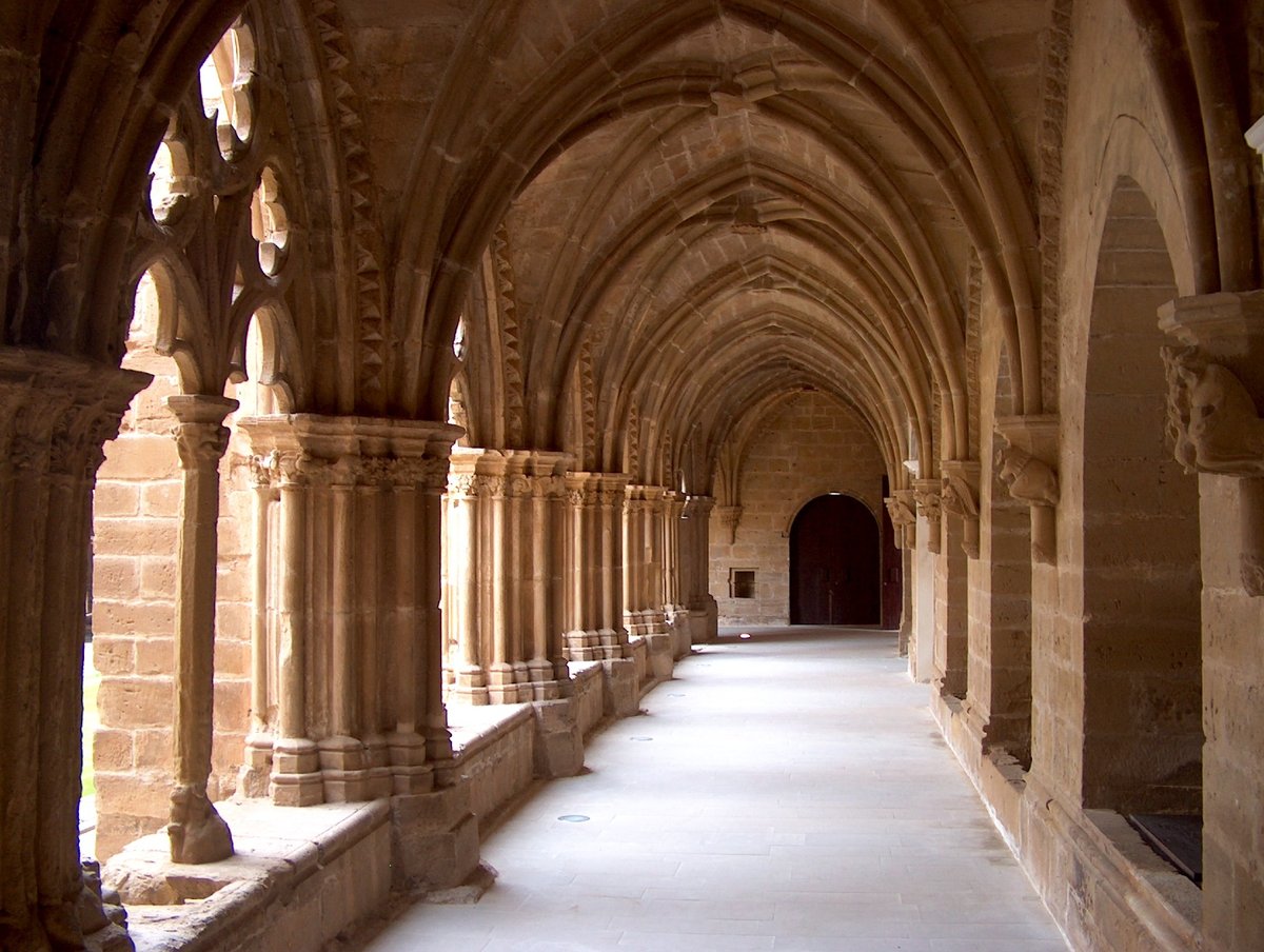 Real Monasterio de Rueda tweet media
