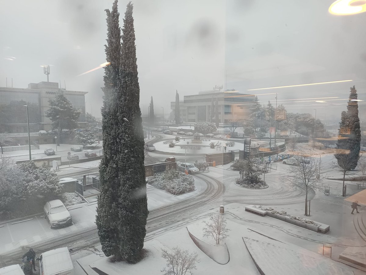 Venga va que SOLO nieva en Madrid ehh 🤣