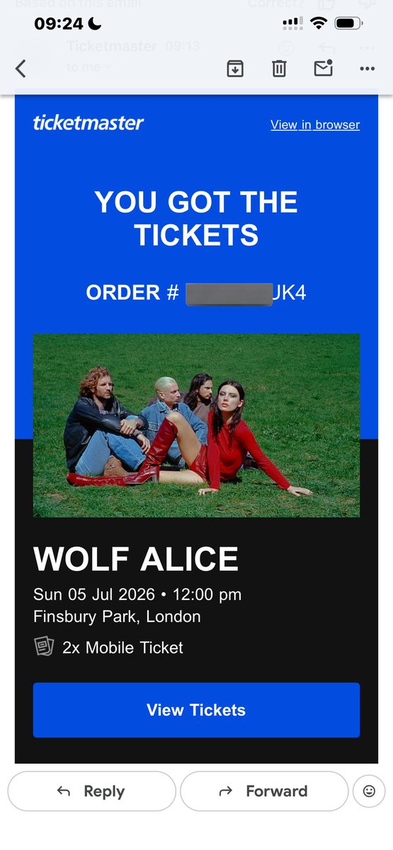 Get the beach on the set list please xxxxx
<a href="/wolfalicemusic/">Wolf Alice</a> <a href="/SteadyTheo/">TheoThEClEARinG€$</a> <a href="/elliecrowsell/">ellierowsell</a>