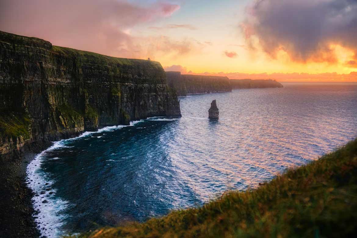 aviajarblog's tweet image. Los Acantilados de Moher son uno de esos lugares que te dejan sin palabras. Literalmente. ⛰️

📍 adondeviajar.es/acantilados-de…

Aquí tienes algunos consejos para planificar tu visita 👇

#moher #irlanda #ireland