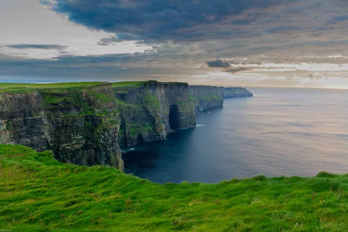 aviajarblog's tweet image. Los Acantilados de Moher son uno de esos lugares que te dejan sin palabras. Literalmente. ⛰️

📍 adondeviajar.es/acantilados-de…

Aquí tienes algunos consejos para planificar tu visita 👇

#moher #irlanda #ireland