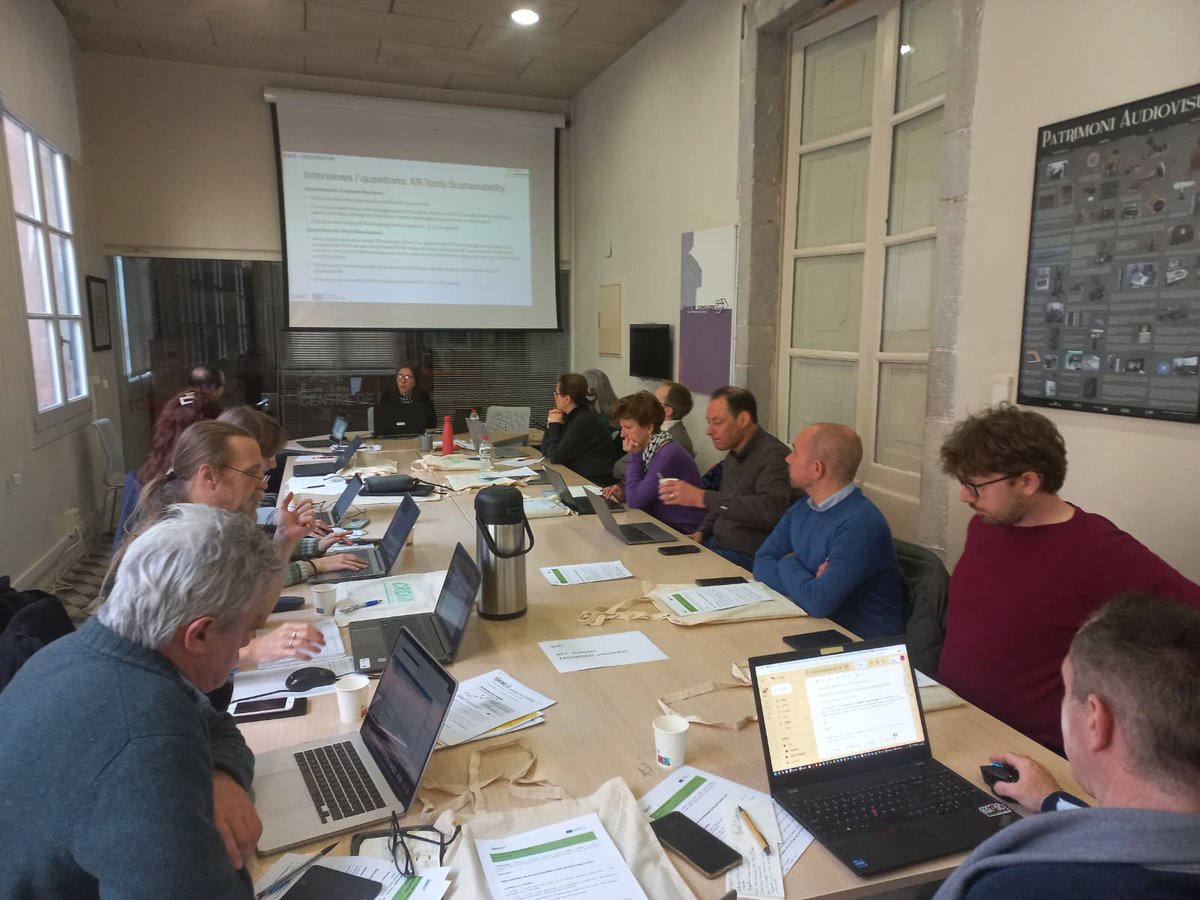 PhotoConsortium tweet media