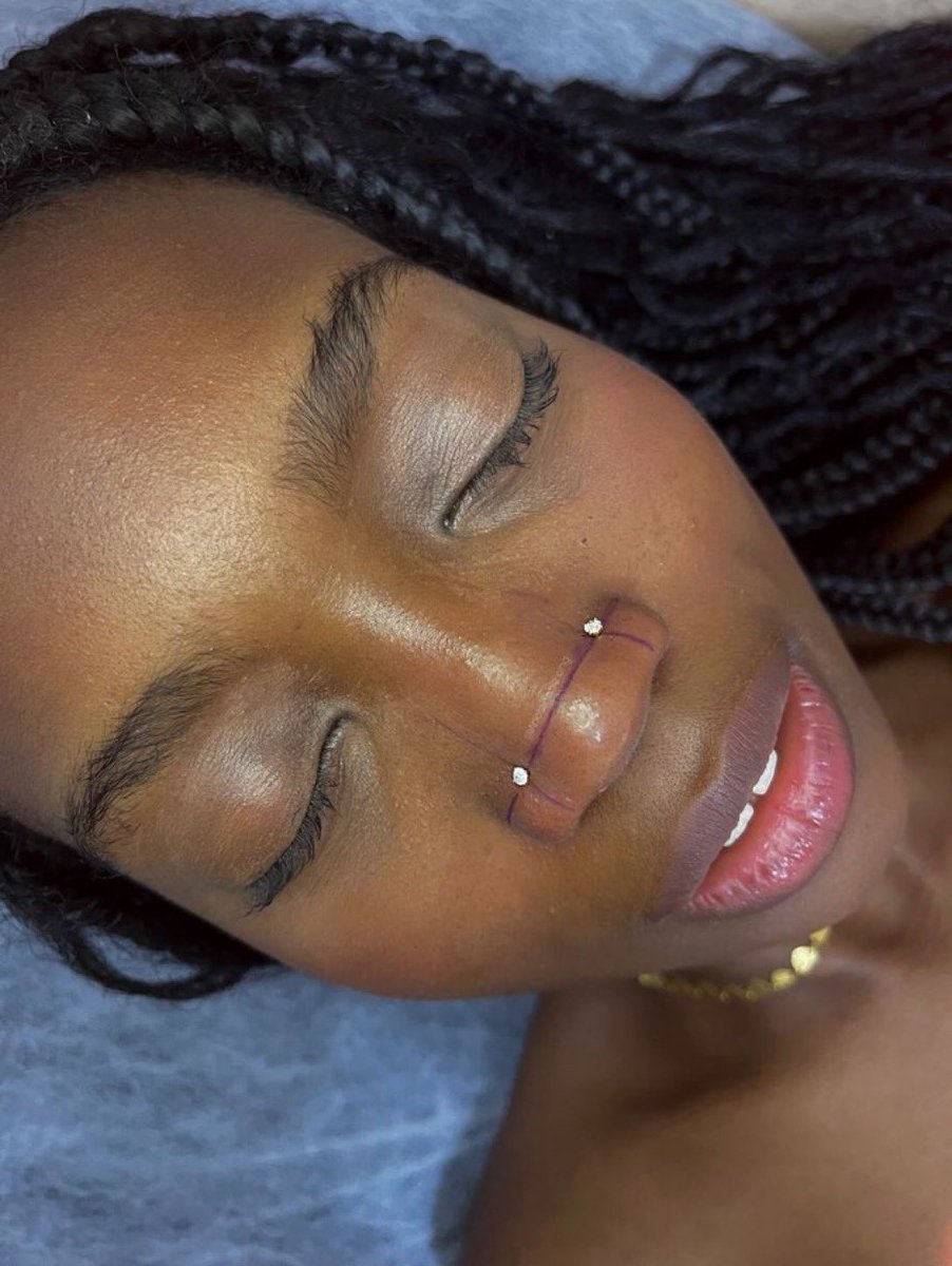 Florydangoma520's tweet image. Nous faisons beaucoup d'efforts pour plaire aux hommes.