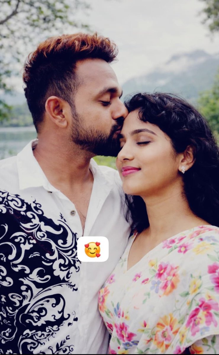 සමහර අහඹු හමුවීම් අපේ ජීවිතේම වෙනස් කලා...❤️‍🩹