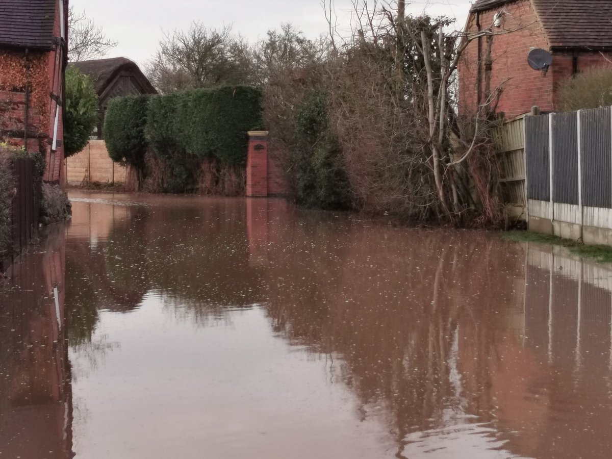 Jacksweatherch1's tweet image. Witherley, Leicestershire flooding yesterday evening
#loveukweather @BBCLeicester @bbcemt @Met4CastUK #stormchandra