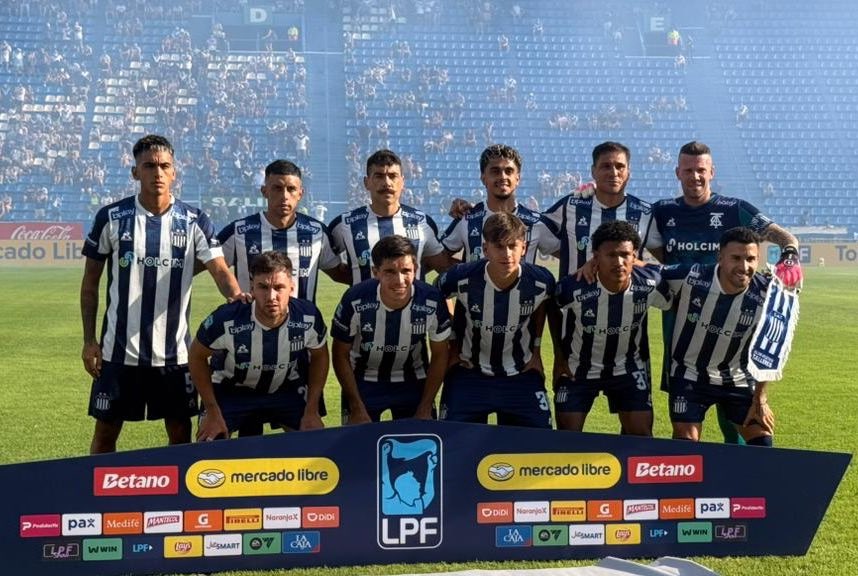 Al cabo de 2 fechas, con muchas similitudes, van algunas conclusiones del momento de #Talleres. 

Cuando tiene la pelota lastima, y mucho, a los rivales

Apenas convierte y marca la diferencia resigna pelota y espacio. Y cuando no la tiene, sufre demasiado. 

En pelota parada, y