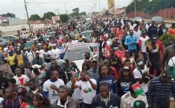 PO_GrassRootM's tweet image. Dear Obidients, the campaign may officially kick off October–November 2026. It’s crucial that we dominate social media, preventing the APC from spreading lies and propaganda. We must stay active online and offline, educating Nigerians about HE Peter Obi. Whenever you see content…