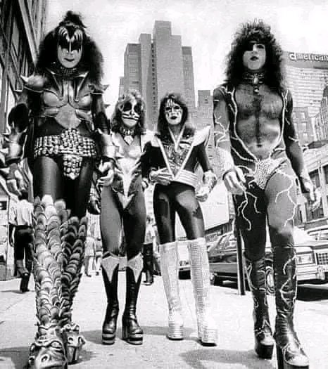 Today in metal 
Alive! Tour!
Detroit Airport/Hilton/Cobo Arena
January  24-25-26-27, 1976