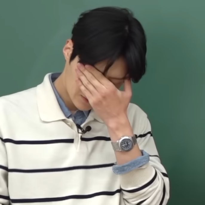 they’re so dramatic 😭😭😭😭😭😭✋