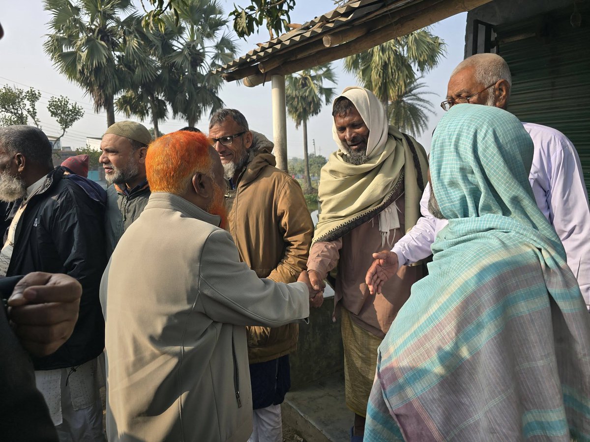 niBulbulBd's tweet photo. Public leader Nurul Islam Bulbul engaging with the people of Char Alatuli Union in Chapainawabganj Sadar Upazila.
— Admin
#LetsBuildBangladeshTogether
#RedCardToCorruption
#VoteForDaripalla https://t.co/JfPLbmAQta