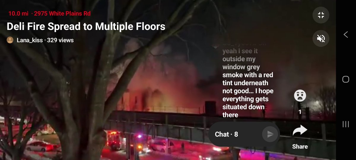 EmergencyStream's tweet photo. 🚨 🔥 BREAKING 🔥 🚨 | NY |  Bronx | 2nd alarm fire in a MD | #watch w #emergencystream: https://t.co/7FLy9PnjOR https://t.co/IWY6kBYzuI
