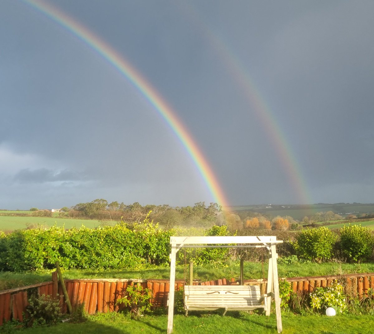 The flags are back! 

The colour yesterday briefly came from a pair of rainbows 🌈 and some intense lightning 🌩! Which we didn't capture.

Today the colour is brought by...

Armenia 🇦🇲 

And

Canada 🇨🇦