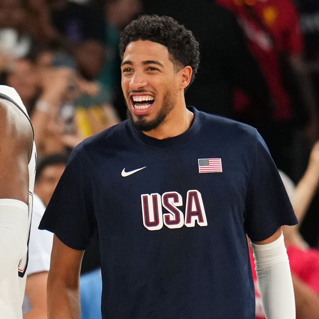 Tyrese Haliburton, sur le moment où il a compris qu’il n’allait pas jouer aux Jeux olympiques 😅

« On fait une séance vidéo, et une réunion d’équipe où on rappelle que les 12 gars ne peuvent pas tous jouer. Steve commence à expliquer que tout le monde ne pourra pas jouer, Bron