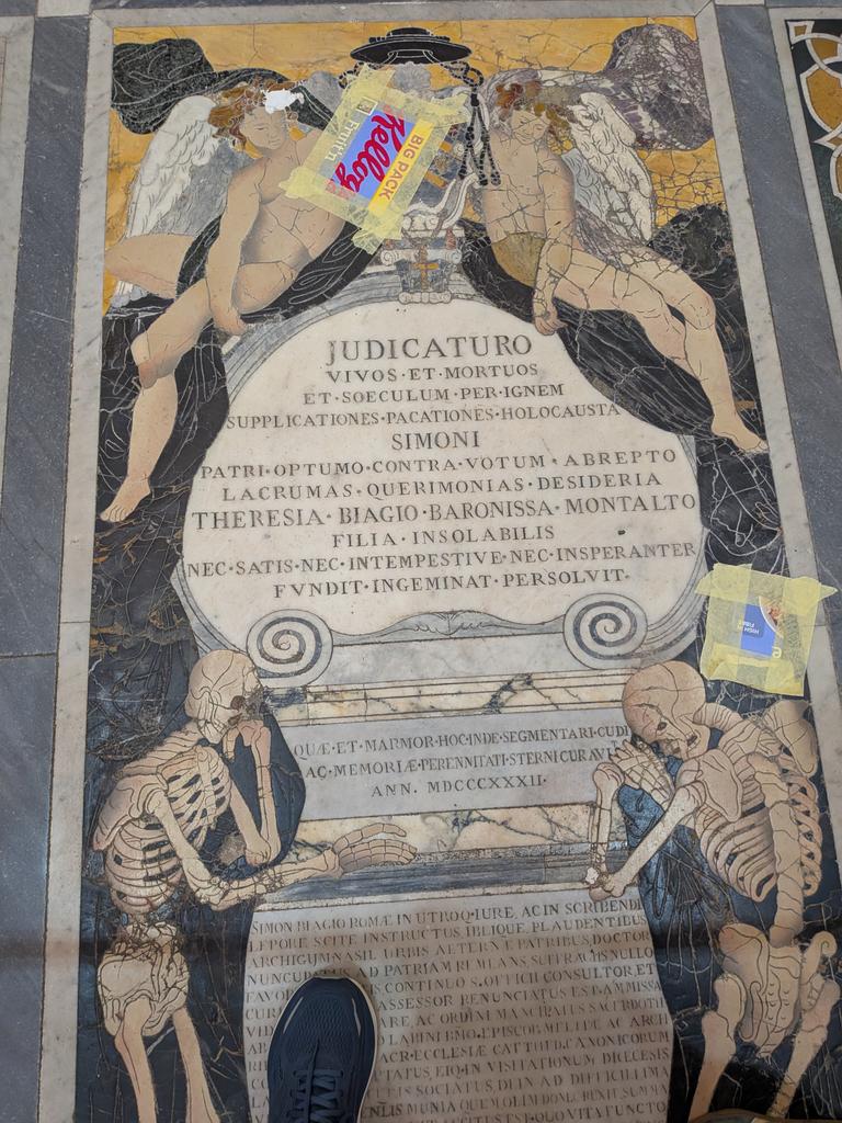 Chris Lang tweet media