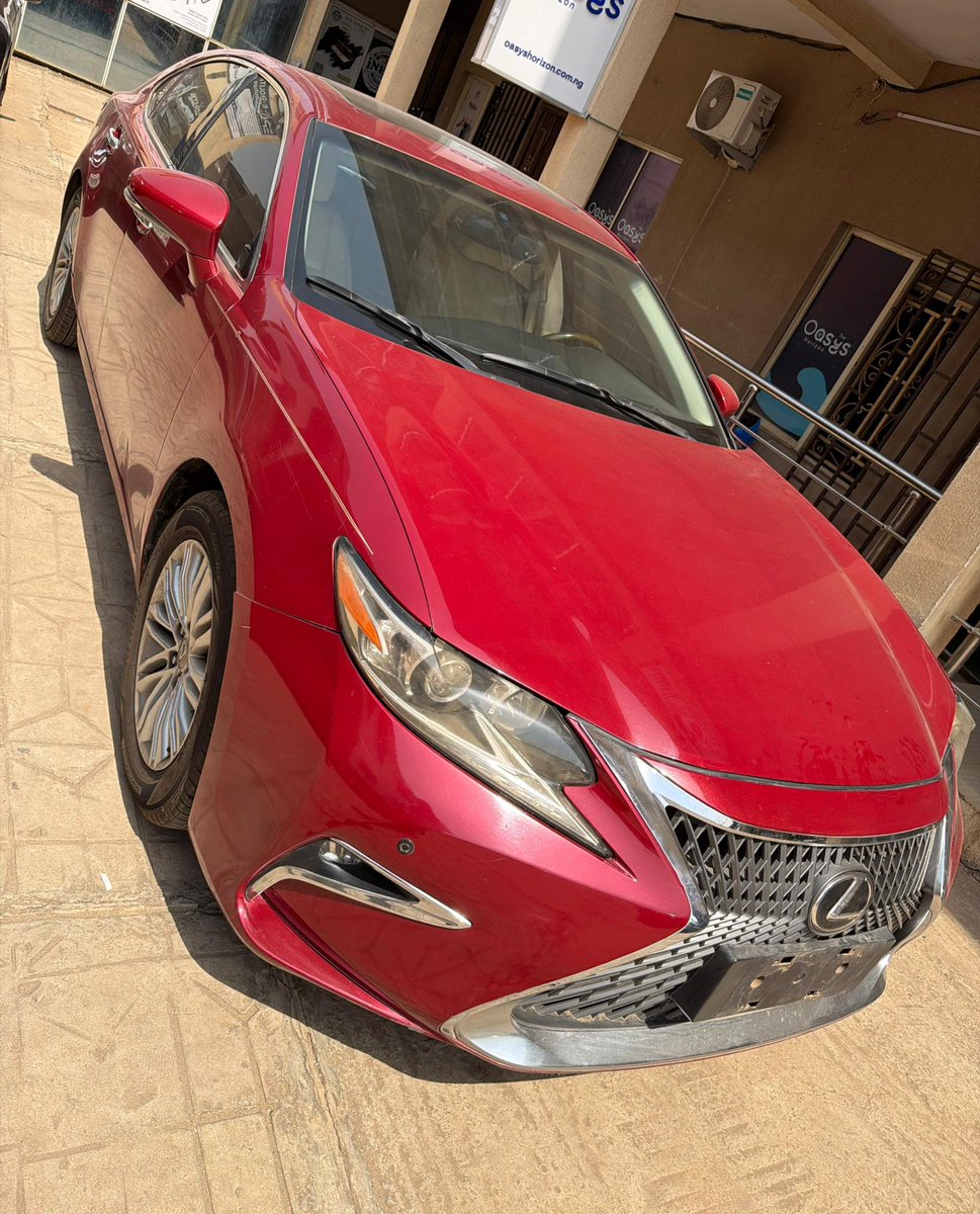 i_neyo_system's tweet photo. Lexus ES350 014 
Reg. Toks standard💯
Garage offload deal💯
15.5M 

More like buying Toks 
Call: 08033720223

#ilorin #lexus #TheViralHitsAwards2025 #Tech #uiux https://t.co/1ptrSGyhmi