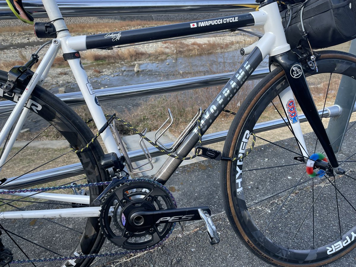 ワイヤーが「しなやか」だから、使いやすい。傷もつきにくい。
#prcca #ワイヤーロック #ワイヤー錠

amzn.asia/d/g8mfEby