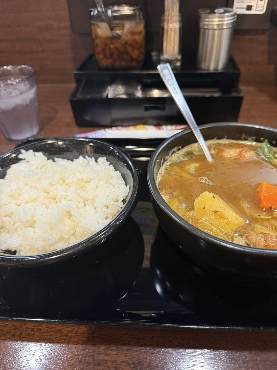 n_mouc's tweet photo. コマさんの弟はコマじろう https://t.co/9yLcWQnoZC
