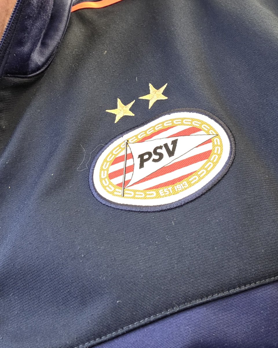 Het zijn drukke, maar ook mooie tijden. Ik ben weer onderweg voor de laatste beslissende CL wedstrijd #PSVFCB Forza PSV💪🏼👊🏼⚽️