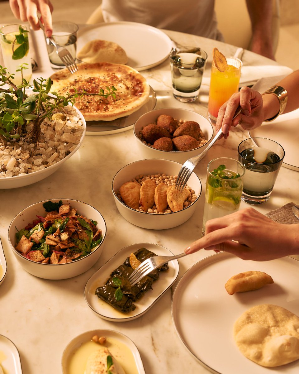 FSSharmElSheikh's tweet image. From zesty mezze to aromatic main dishes, Zitouni serves Levantine cuisine bursting with flavor—and best of all, it’s made for sharing.

#Fourseasons #FSSharmElSheikh #SharmElSheikh