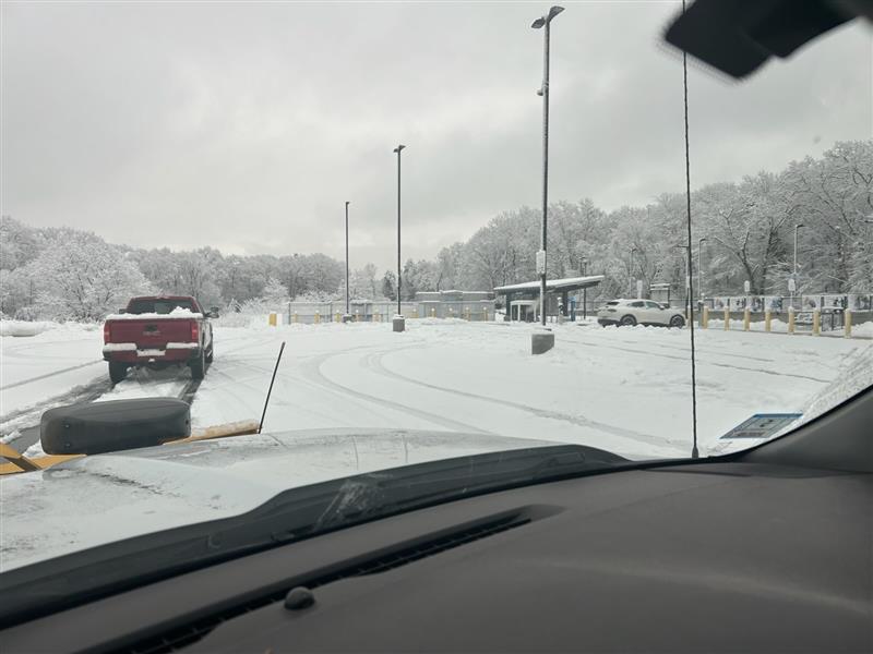 🅿️ Commuter Rail Parking: Ongoing snow operations may reduce parking availability at MBTA parking facilities. 

⚠️ Please use caution &amp; allow extra time to park.
📞 Report any issues to Customer Service.