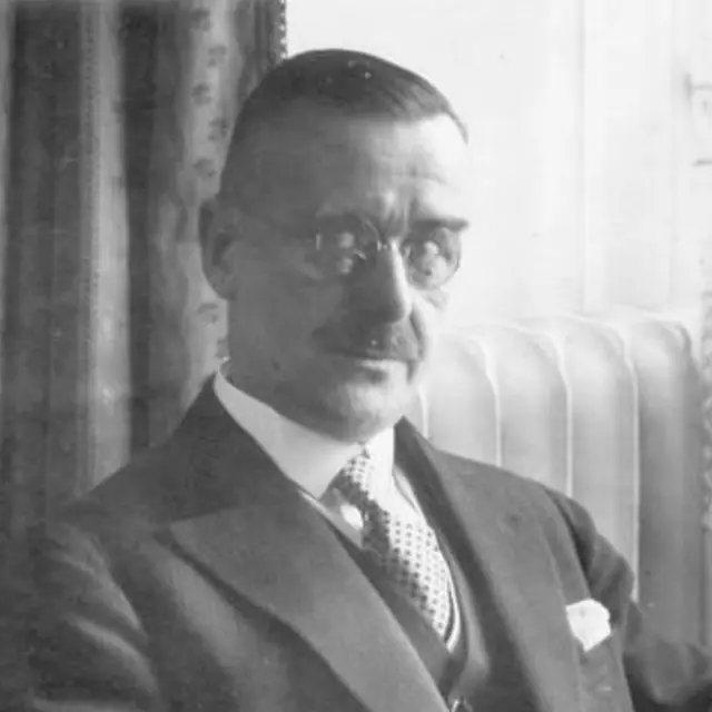 📖 Rencontre littéraire: « Les Buddenbrook » de Thomas Mann. Lecture par Mathieu Amalric. Rencontre avec Philippe Lançon et Olivier Le Lay ➡ t1p.de/zemzg🗓️ 5 fév, 19h📍<a href="/maisonpoesie1/">Maison de la Poésie - Scène littéraire</a> Passage Molière, 157 rue Saint-Martin #Paris 3e <a href="/parisparisfr/">Paris Paris</a>