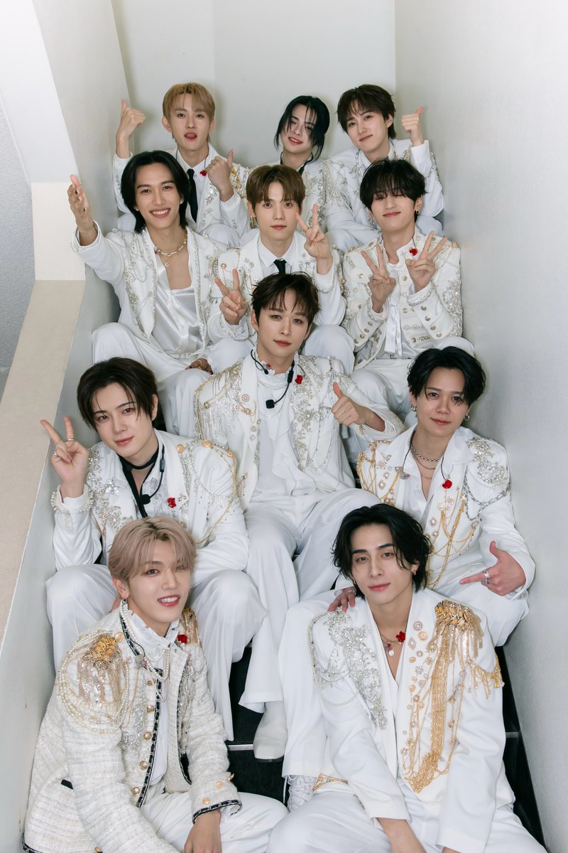 [📸] 260128
"THE WINTER MAGIC" 
NEW YEAR SHOWCASE
「WISH U MINE！〜新年に贈るINIからのPresent〜」

ありがとうございました！

#INI WINTER SINGLE
Now On Streaming🎧
❄️lnk.to/INI_THEWINTERM…

#INI_THE_WINTER_MAGIC #ウィンマジ
#Todays_INI