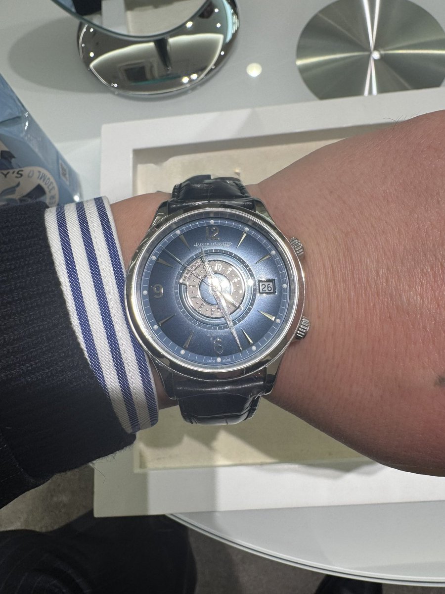 BobsonWatch's tweet image. 久々に時計買ってもうた🥺⌚️✨

#ジャガールクルト