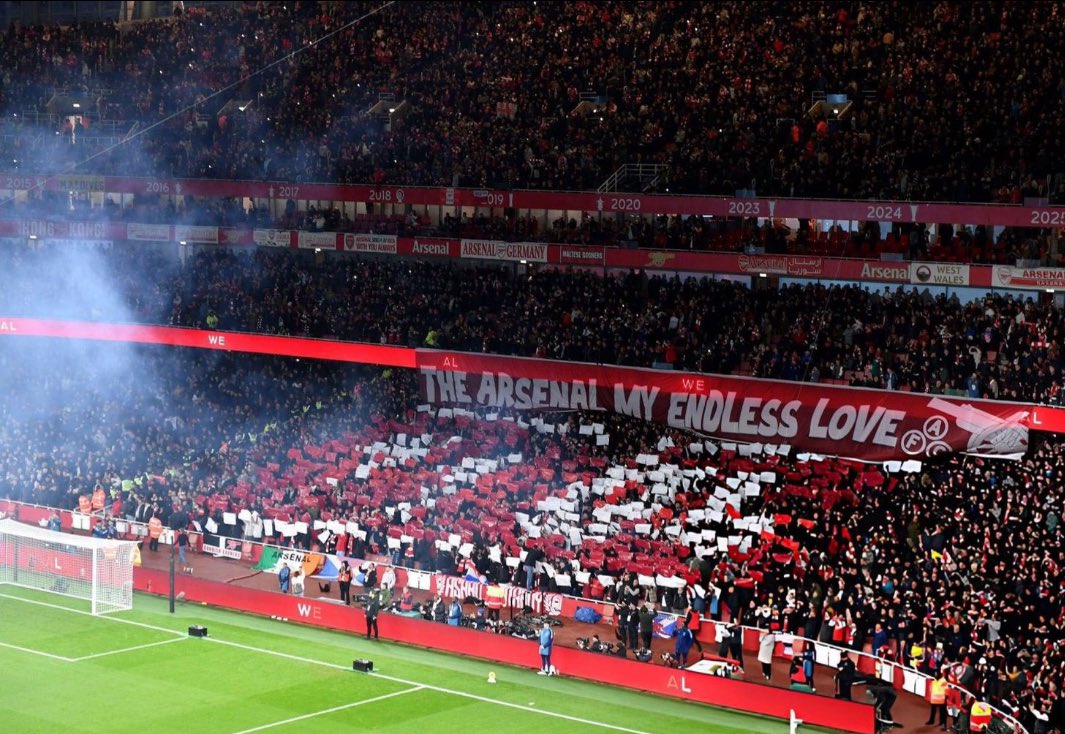 N_AFC8's tweet image. لن أتركك يا ارسنال ..

لو كنت بلا تاريخ مثل توتنهام  
وبلا كرامة مثل ليفربول 
وبلا شرف مثل تشيلسي 

ارسنال دائما وأبدا '. أرسنال داي❤️🤍