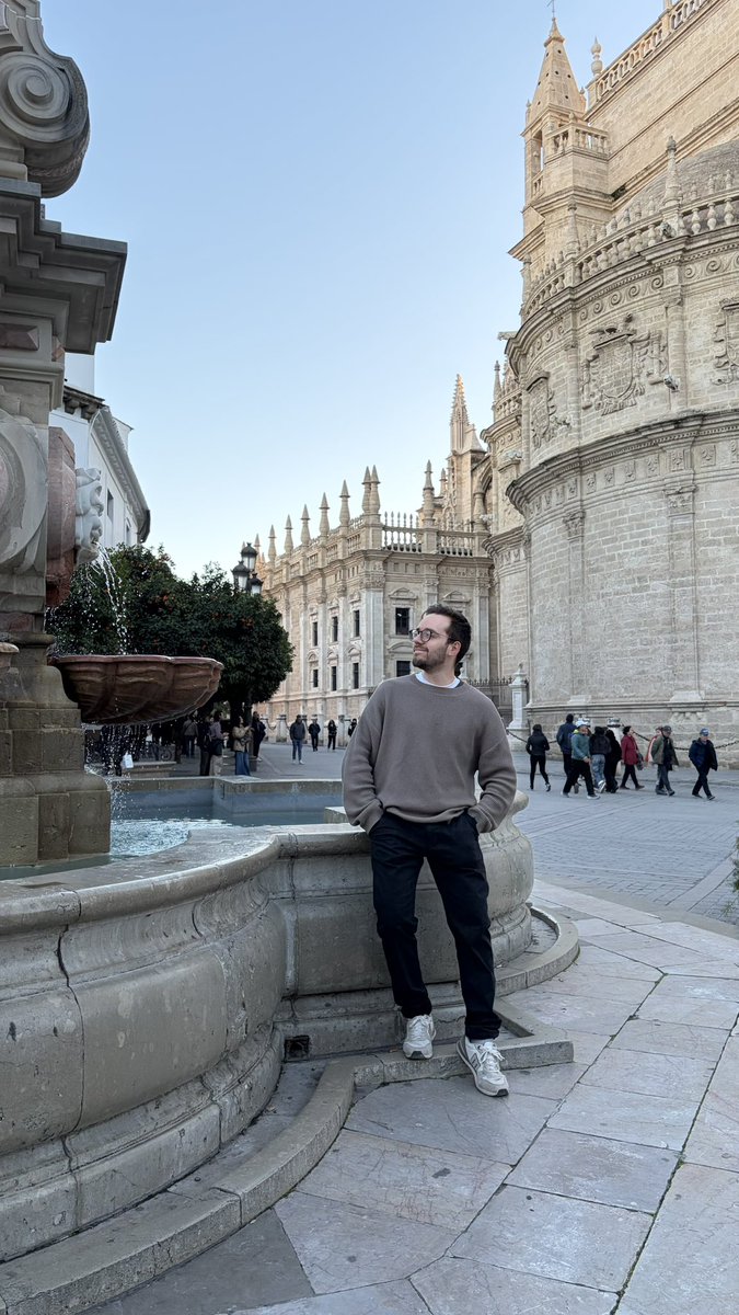 badgal_boy's tweet photo. Sevilla tiene un color especial ❤️ https://t.co/fpu2muTfYx
