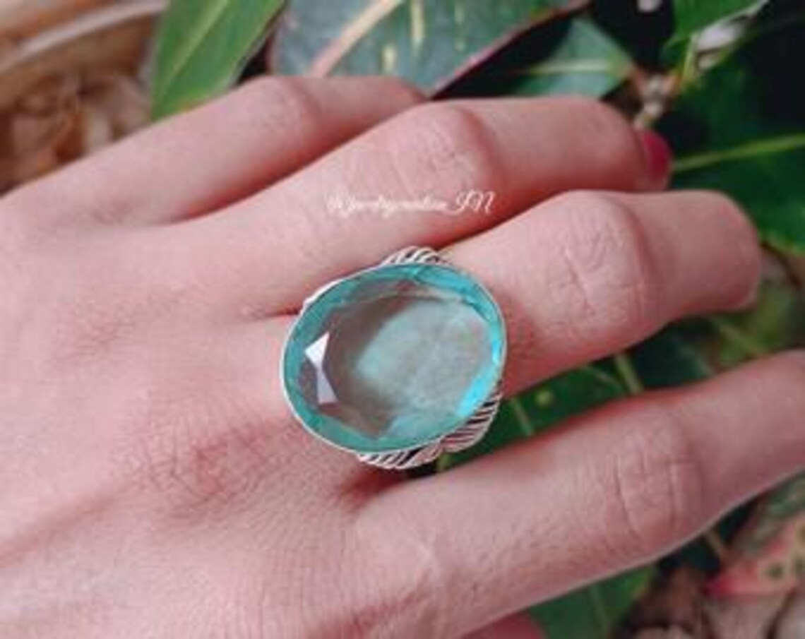 jewelrycreatio1's tweet image. Blue Topaz Ring,925 Sterling Silver,Solitaire Ring,Women Ring,Oval Ring,Engagement Ring,Jewelry Designs,Purposal Ring,Gift For Mom,Hippie Ring
Buy At:
etsy.com/in-en/listing/…
#Handmadering #Beautifulring #Elegantring #Vintagering #Designerband #Giftforher #Daintyring #Giftformom