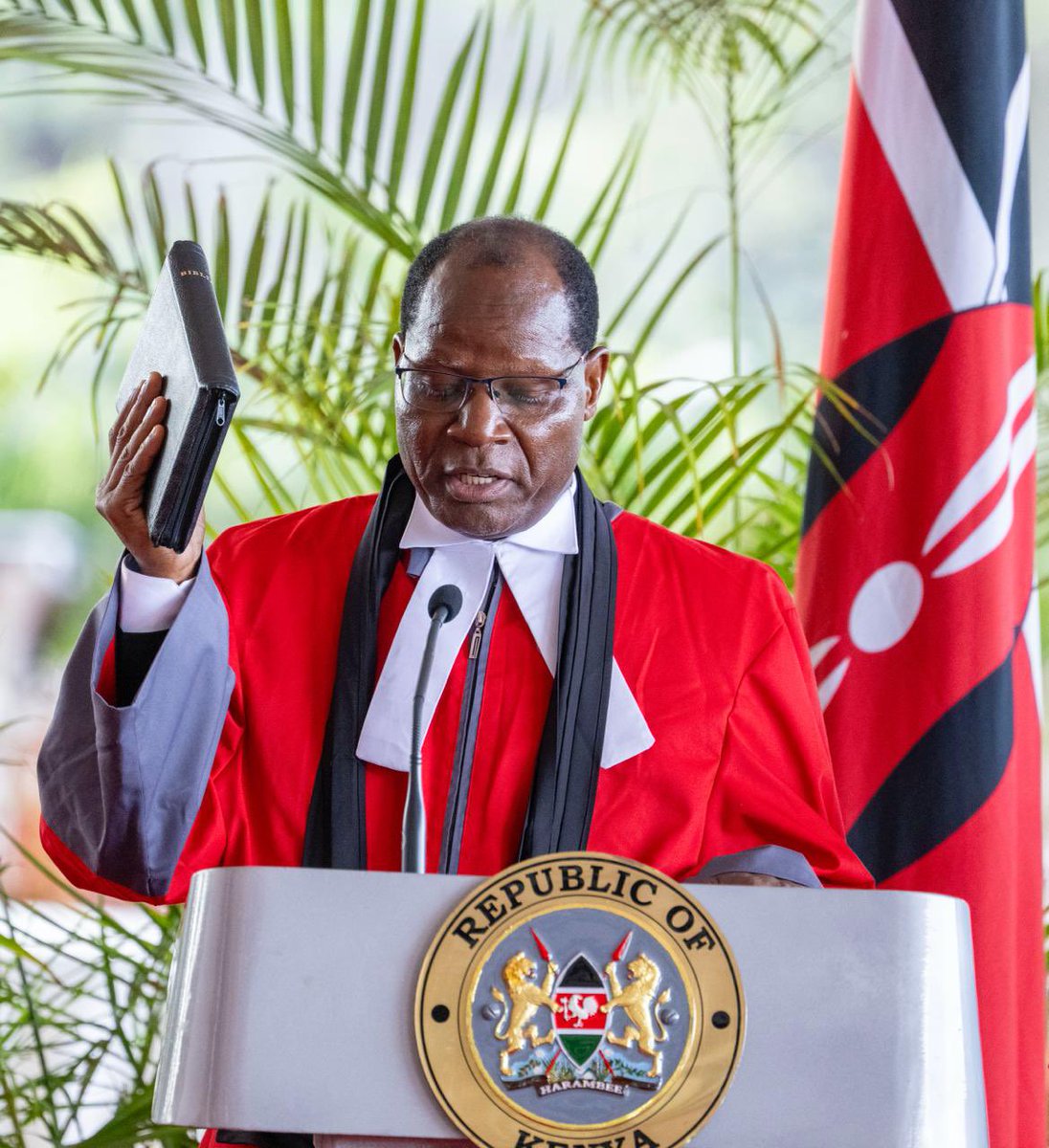 WilliamsRuto's tweet photo. We challenge the Judiciary to be faster in the resolution of cases, and appreciate the lived realities of the people. Its decisions must appear not to impede the implementation of critical public policy priorities. https://t.co/d3Vt1KGNY4