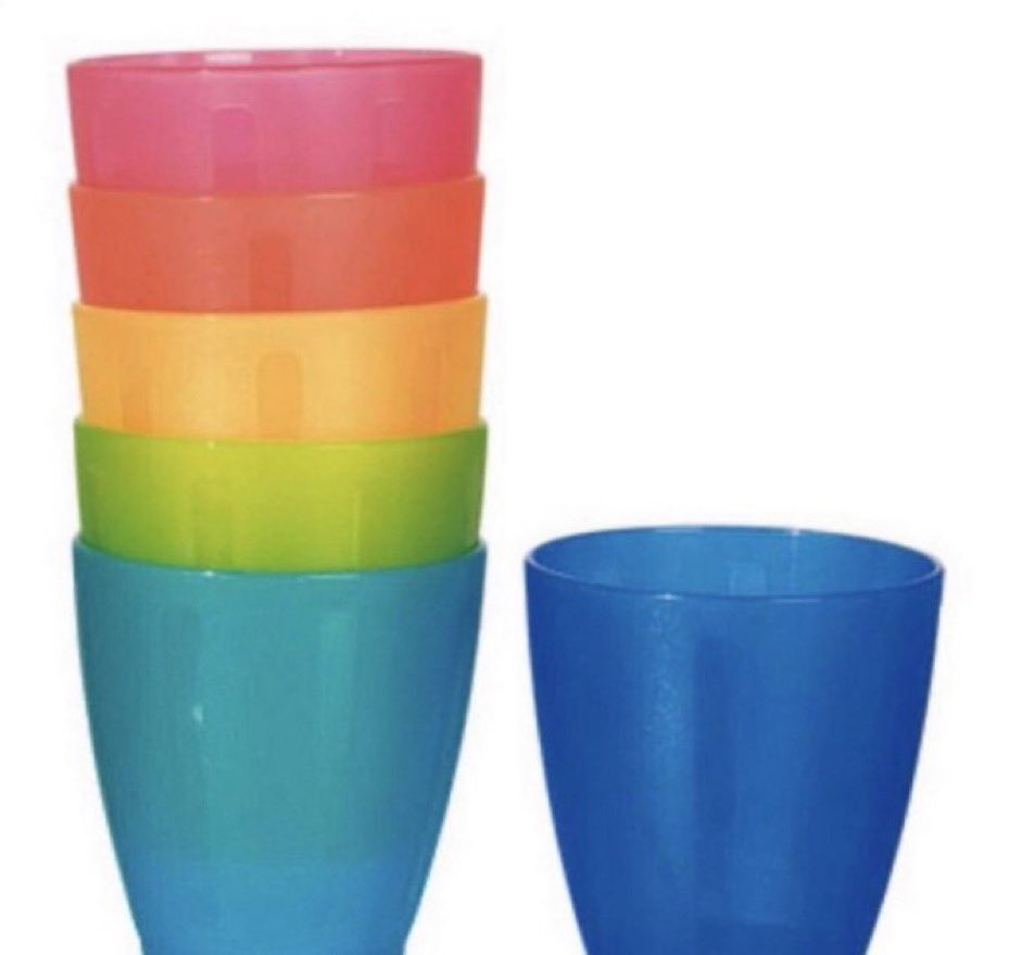 PiwiiEN's tweet image. The water in those glasses was less good