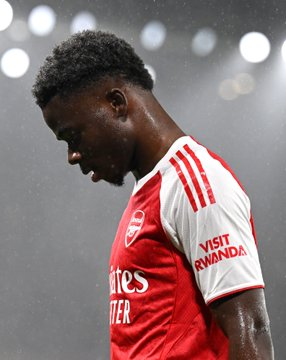 KitabzouFPL's tweet photo. Two popular #FPL picks see price changes ⤵️📊
📈 Bruno Fernandes rises to £9.5m after three consecutive attacking returns 🔥🟢
📉 Bukayo Saka drops to £10.0m following three blanks ❌🔴
#FPLCommunity #PriceChanges #FantasyPremierLeague ⚽💰 https://t.co/tR1MNQV1Rw